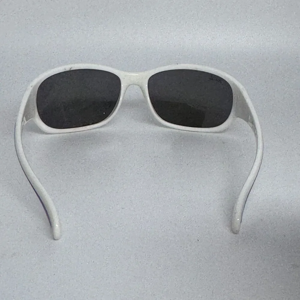 Blacktip Sunglasses White with purple lens sport wrap BLACKTIP Mizzen H15743‎